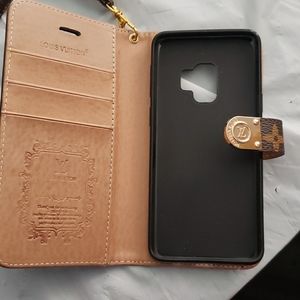 Louis Vuitton phone wallet fits Samsung Galaxy S9